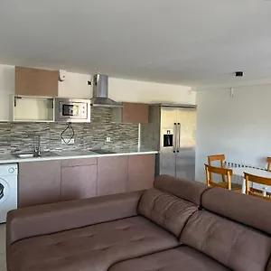 https://la-casa-linda-con-vistas-al-mar.catalonia-hotels.com